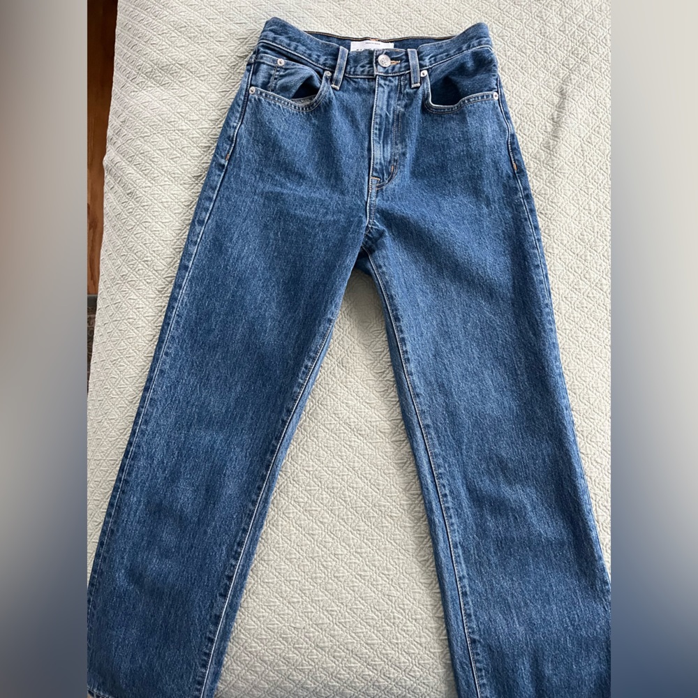 SLVRLAKE London Crop